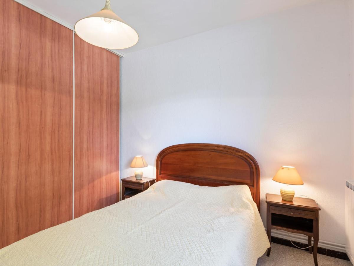 Flat In A Beautiful Building With Pool Apartment Meze Ngoại thất bức ảnh