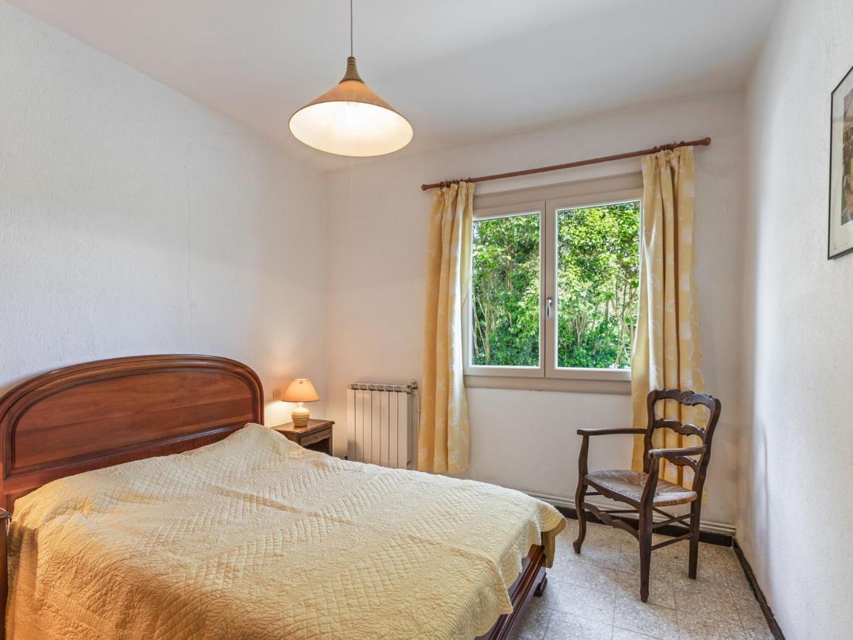 Flat In A Beautiful Building With Pool Apartment Meze Ngoại thất bức ảnh